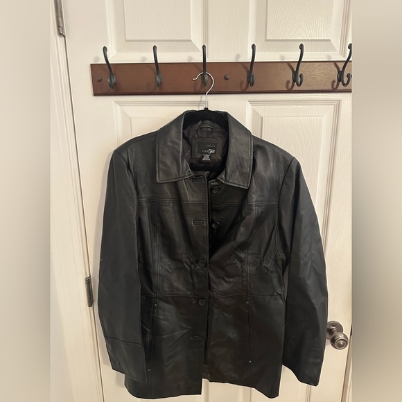 100% Genuine Leather Jacket, Collar, Pockets - Picture 7 of 8